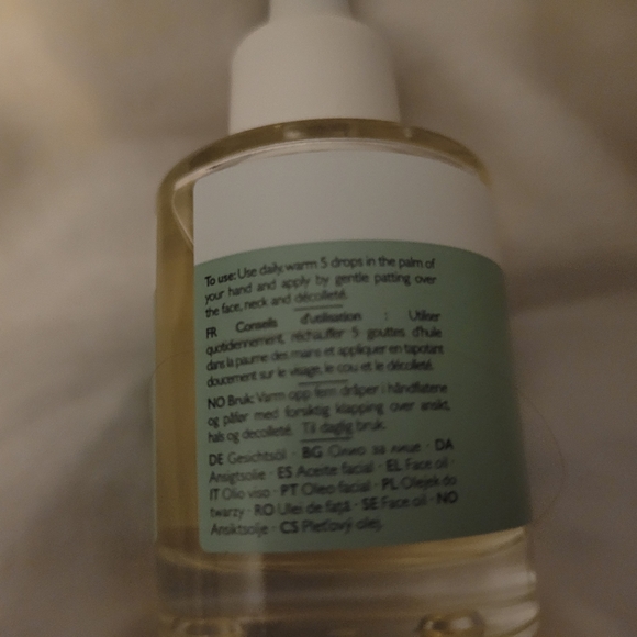 REN Clean Skincare Evercalm Barrier Support Elixir 30ml - Picture 4 of 8